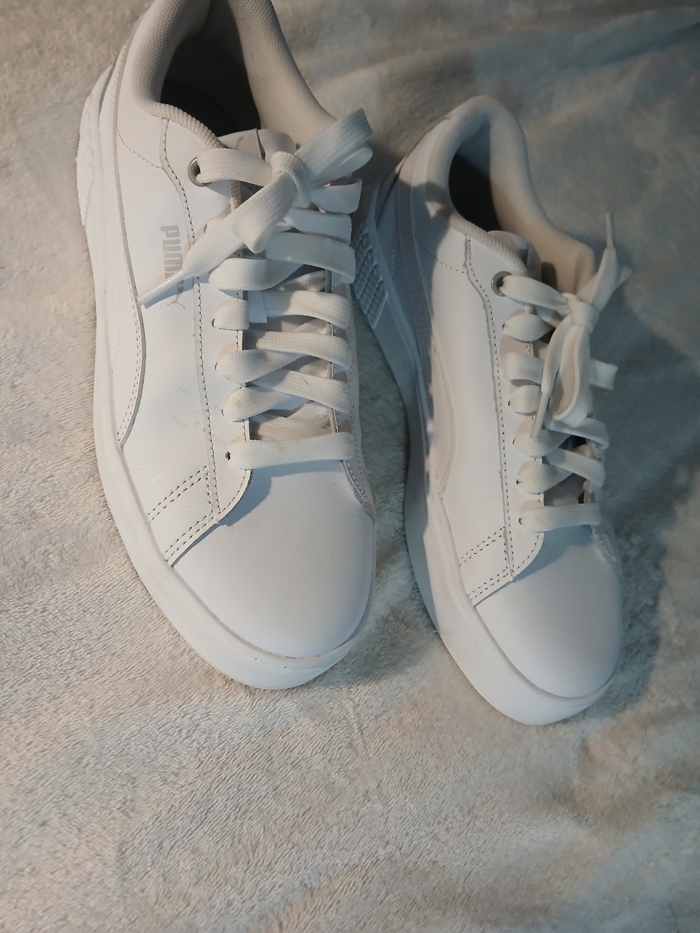 Puma Womens Classic White Leather Sneakers
